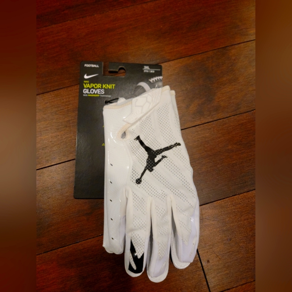 Nike Jordan NFL Vapor Knit 3.0 Football Gloves White/Black CJ9849-102 3XL